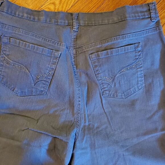 Gray Jeans  - Picture 2 of 8